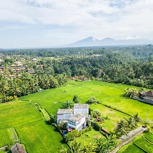 Maple Ridge Villa